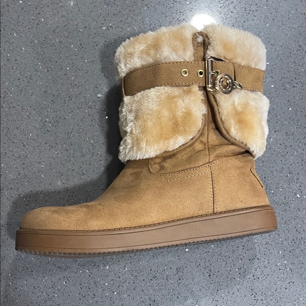 GBG Los Angeles Tan Faux Fur Winter Boots